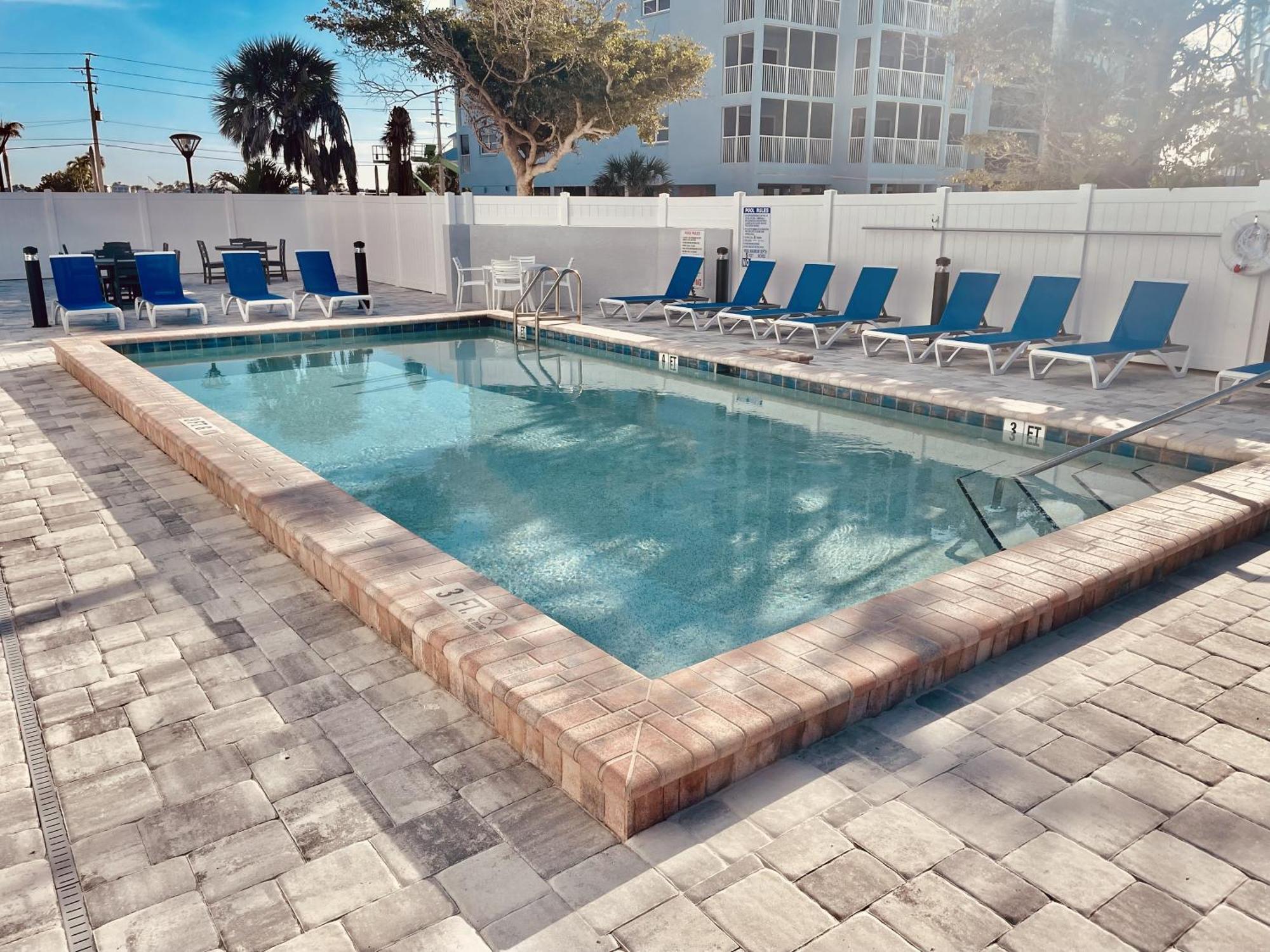 Welcome To Beach Villa'S # 406 Vacation Rental - 250 Estero Blvd Condo Fort Myers Beach Bagian luar foto